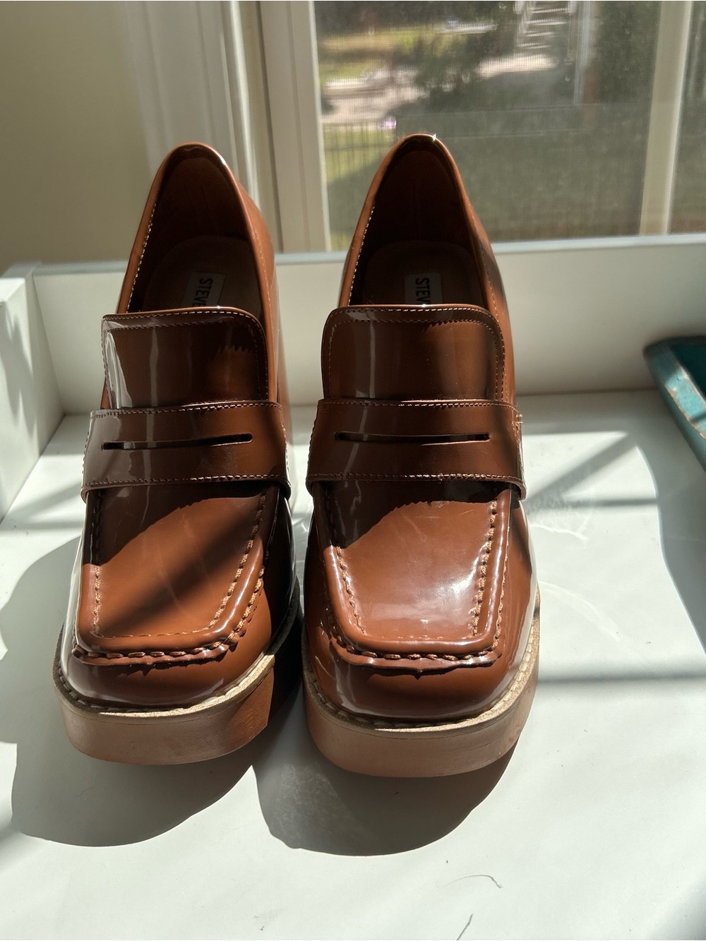 Steve Madden Women's Platform Loafer Heels in Brown - Classic Penny Loafer Style - Picture 6 of 7